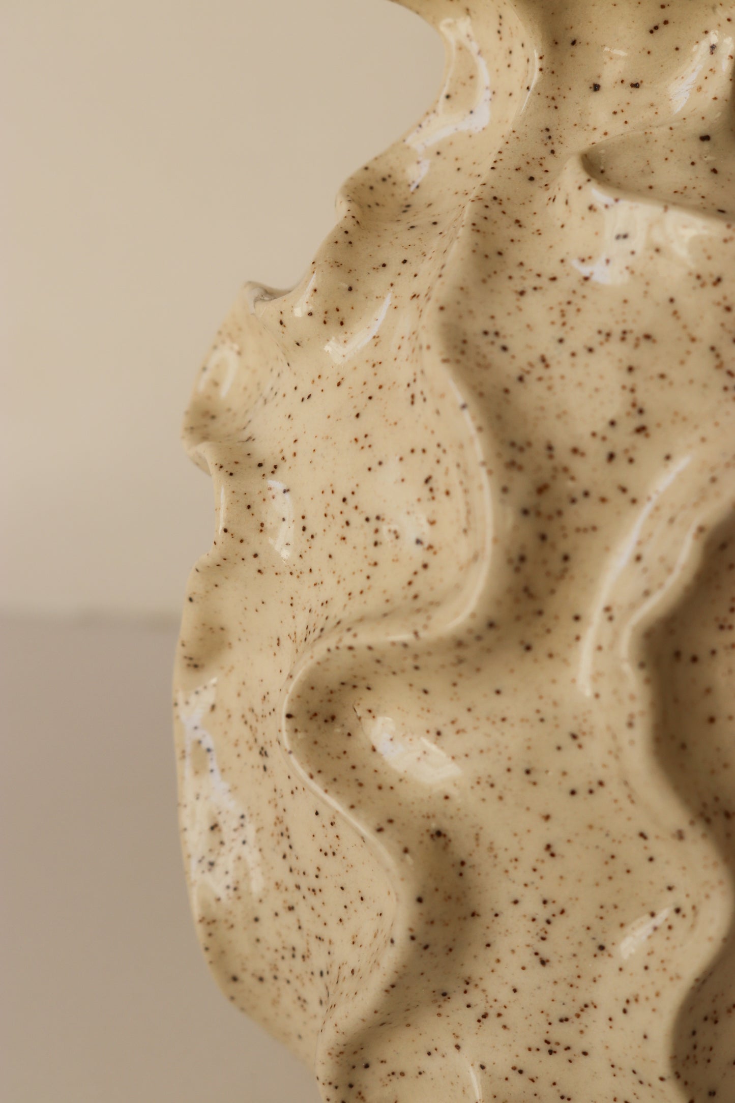 Waveform Vase