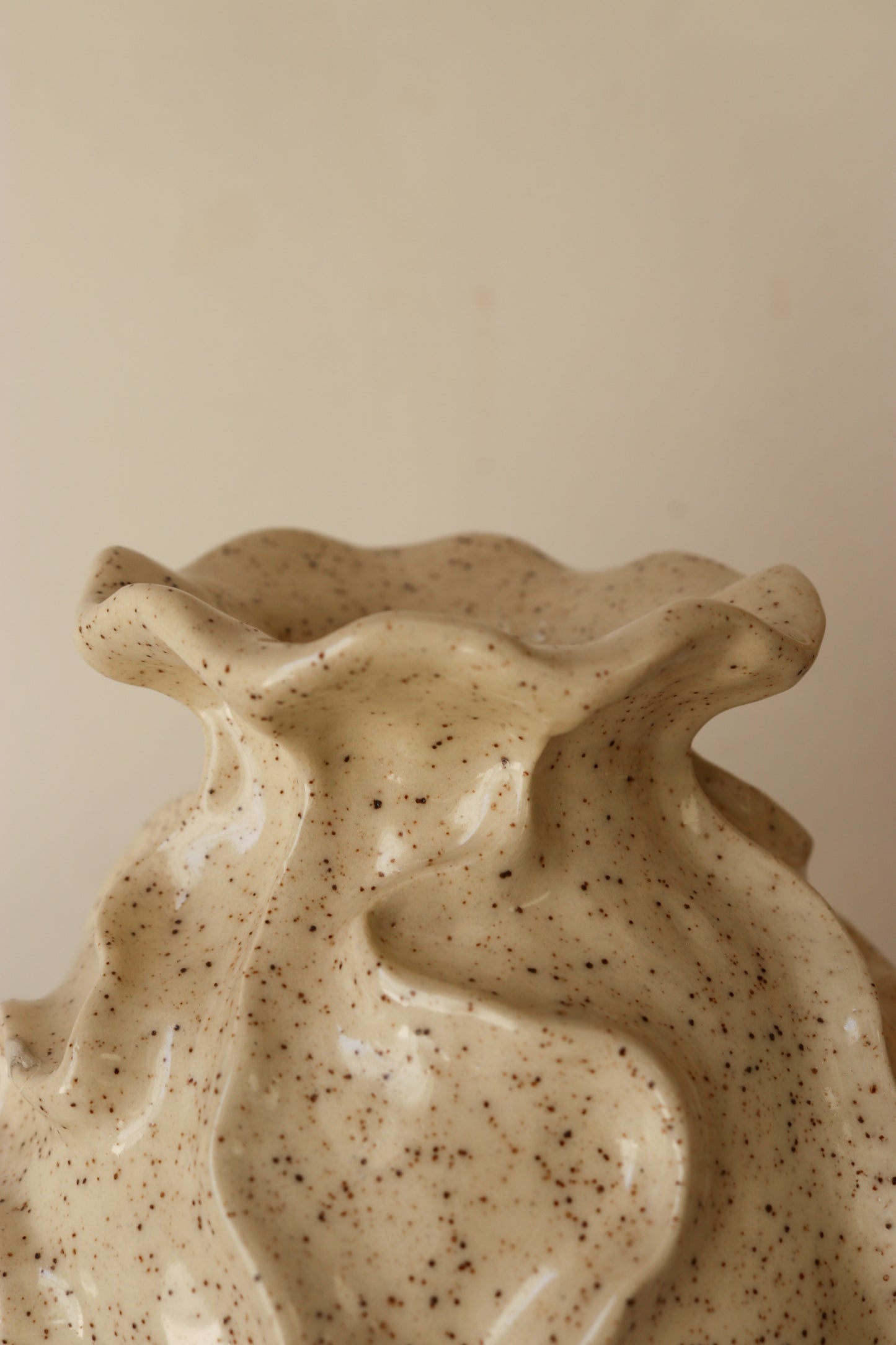Waveform Vase